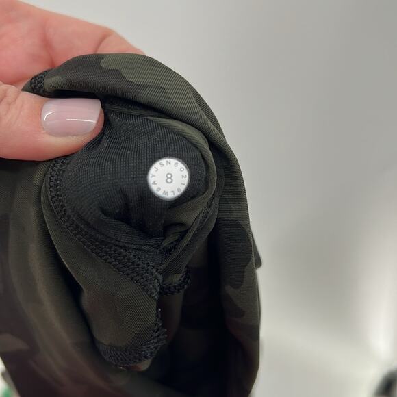Lululemon Wunder Under Crop HR *Full-On Luxtreme 21" - Incognito Camo Multi - 8 - Picture 4 of 6